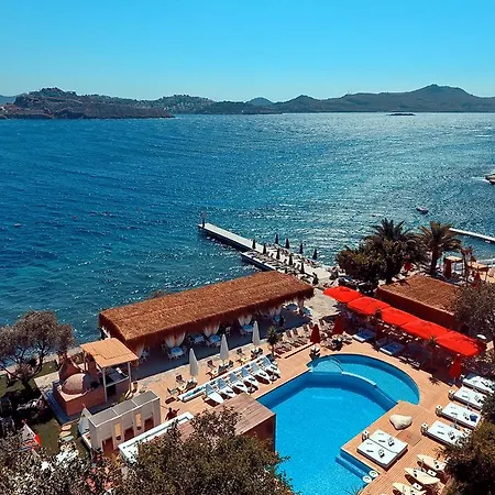 Moon Beach Hotel
