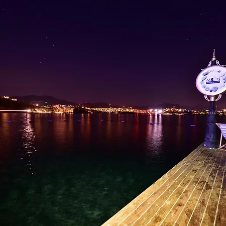 Moon Beach *