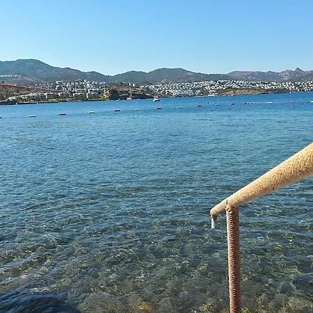 Moon Beach Otel